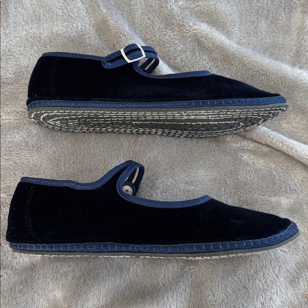 Vibi Venezia Mary Jane Velvet Ballet Flats - Picture 5 of 6